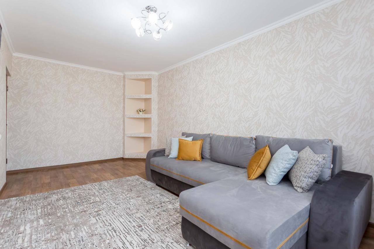 Prekrasnye Apartamenty Na Arbate Almaty Exterior foto